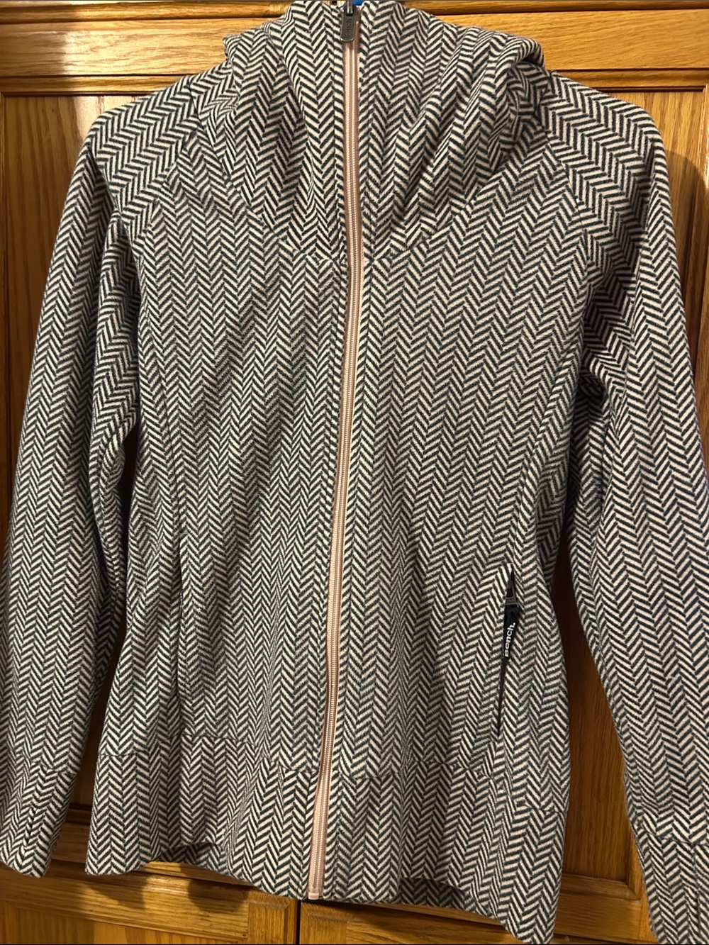 Bench Women's Black & White Herringbone Zip Jacket/Sweatshirt
